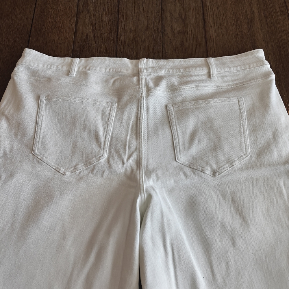 New Lands' End Women White Jeans Size.26W, NWOT - Picture 3 of 10